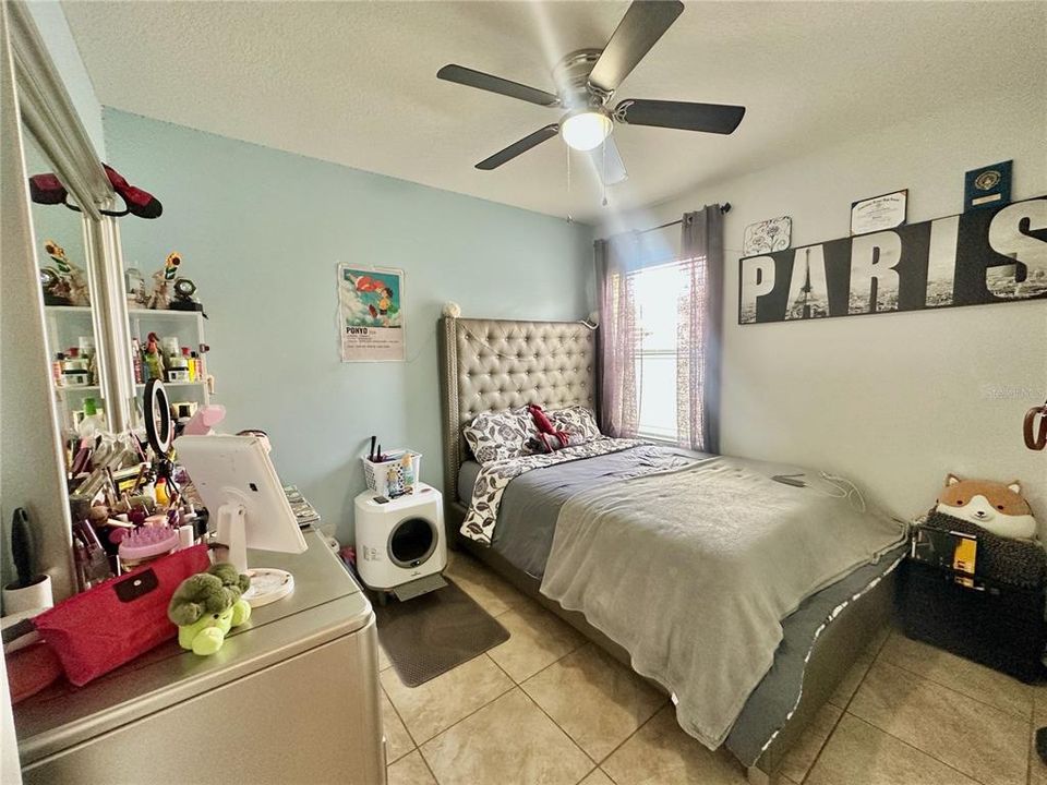 For Rent: $2,200 (4 beds, 2 baths, 1826 Square Feet)