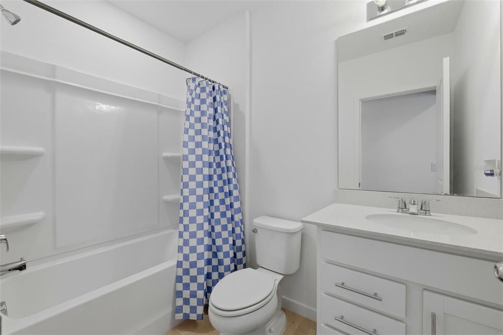 В аренду: $3,250 (5 спален, 3 ванн, 2615 Квадратных фут)
