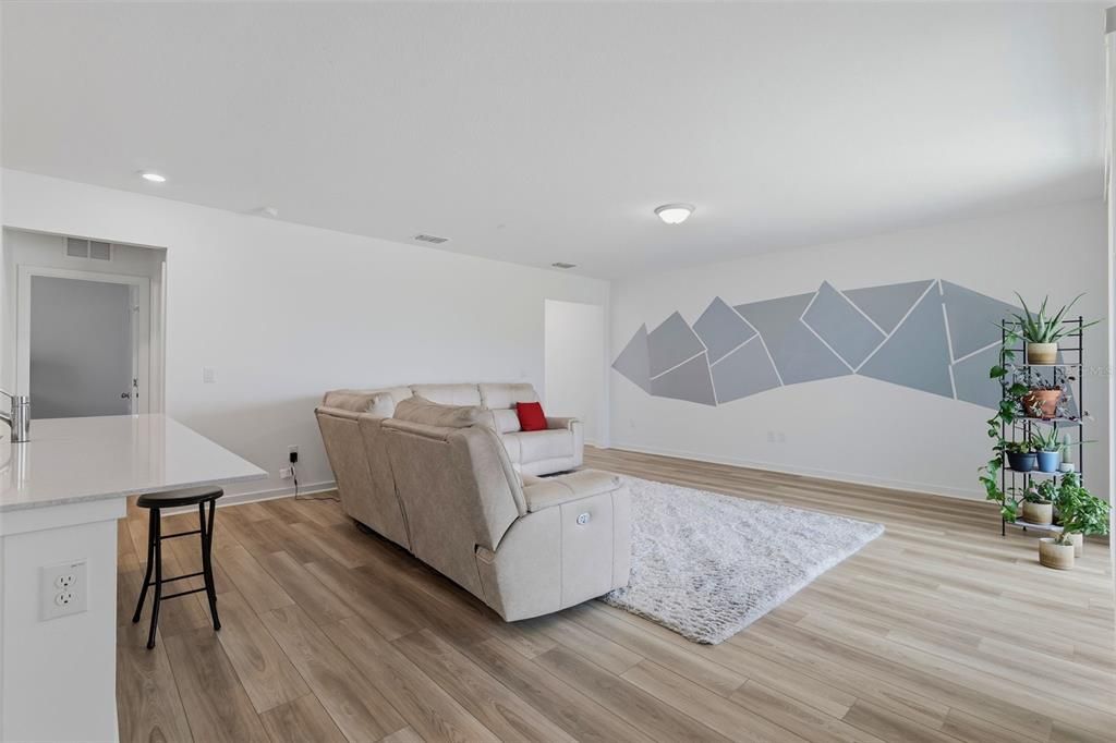 В аренду: $3,250 (5 спален, 3 ванн, 2615 Квадратных фут)