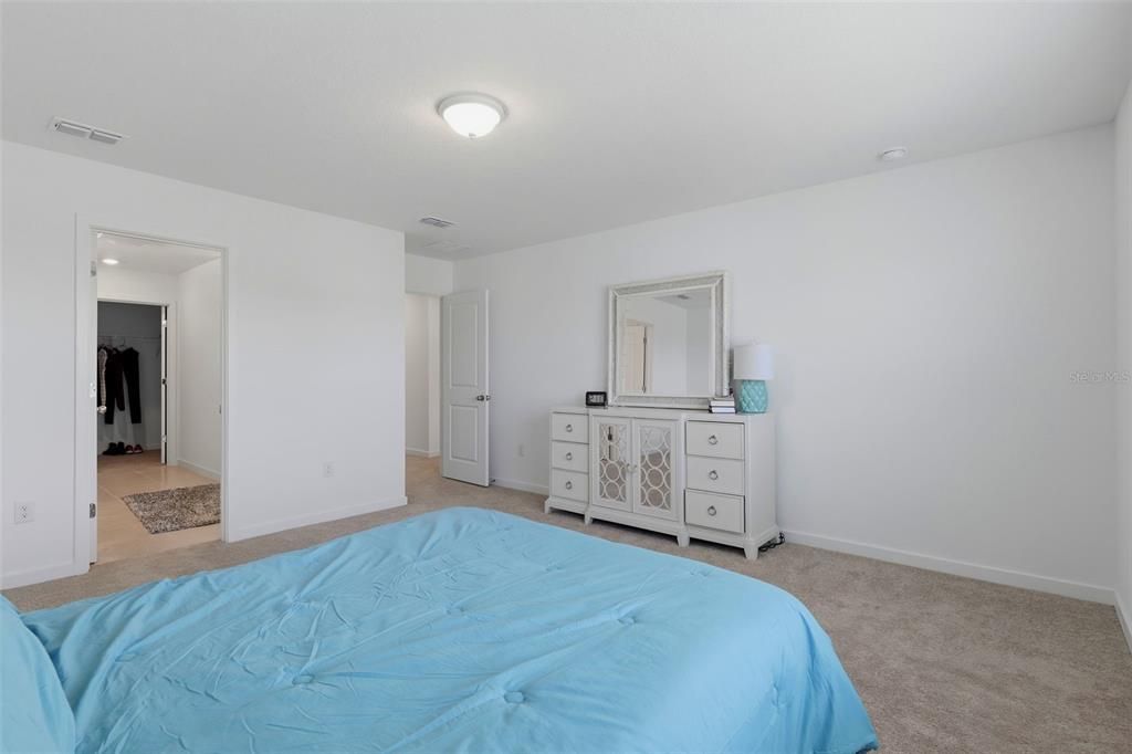В аренду: $3,250 (5 спален, 3 ванн, 2615 Квадратных фут)