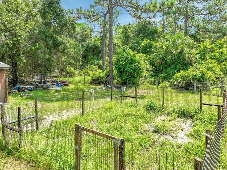 For Sale: $449,000 (3 beds, 3 baths, 1912 Square Feet)