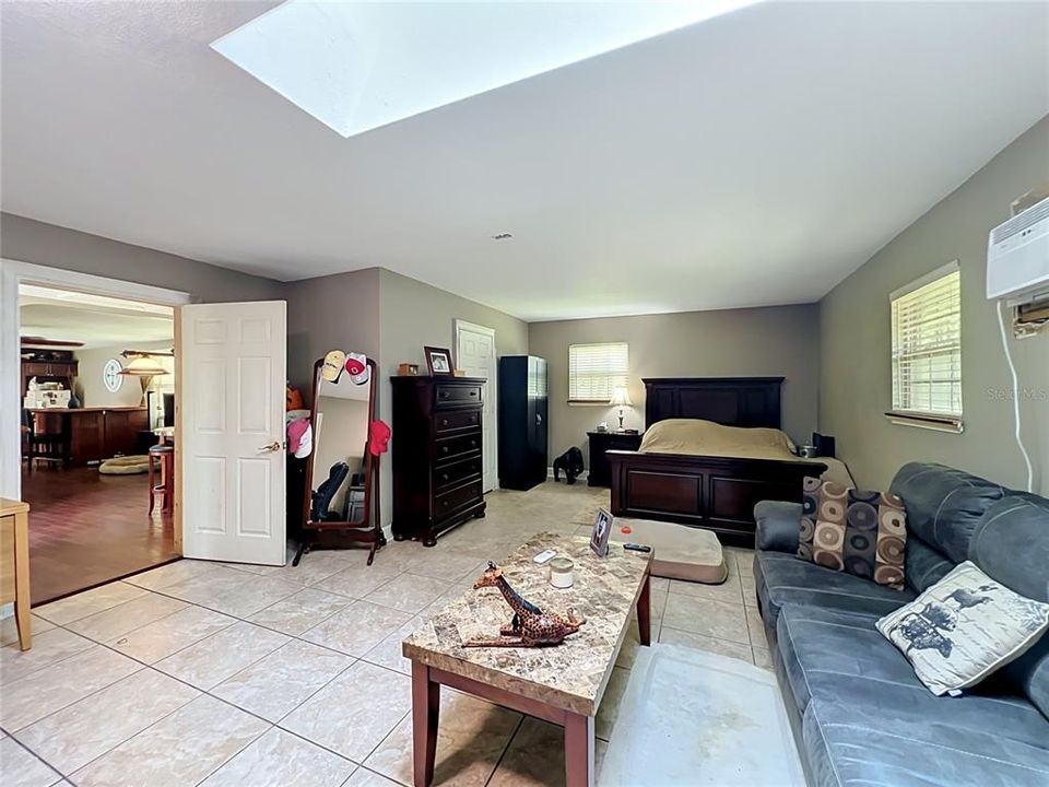 For Sale: $449,000 (3 beds, 3 baths, 1912 Square Feet)