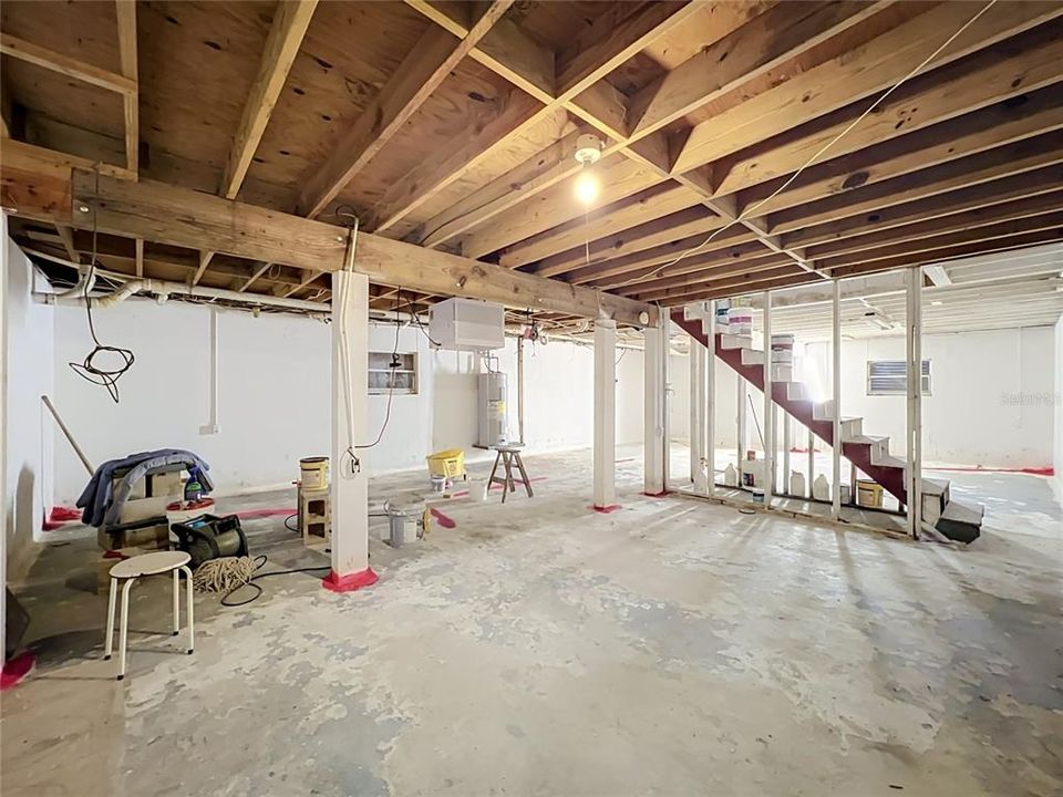 For Sale: $449,000 (3 beds, 3 baths, 1912 Square Feet)