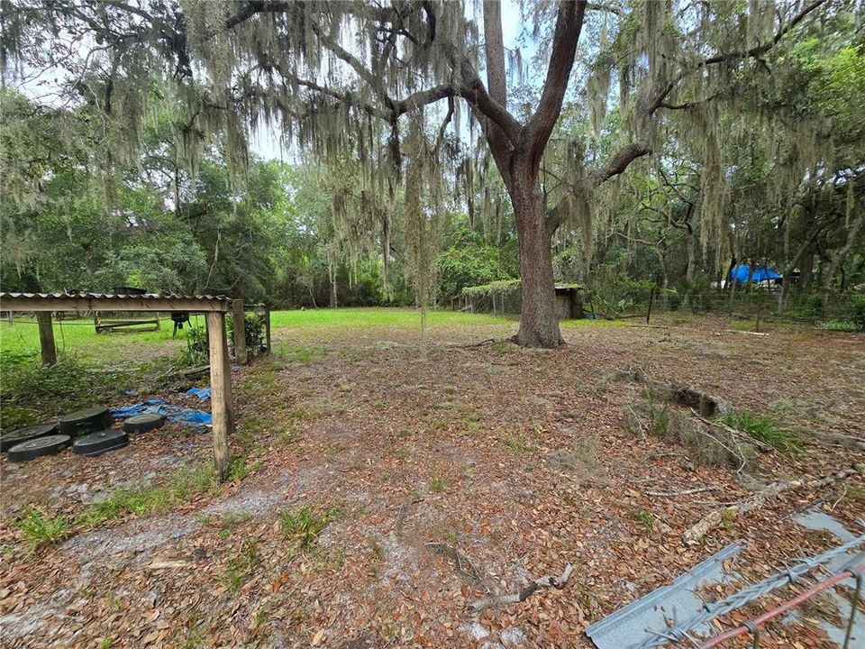 For Sale: $449,000 (3 beds, 3 baths, 1912 Square Feet)