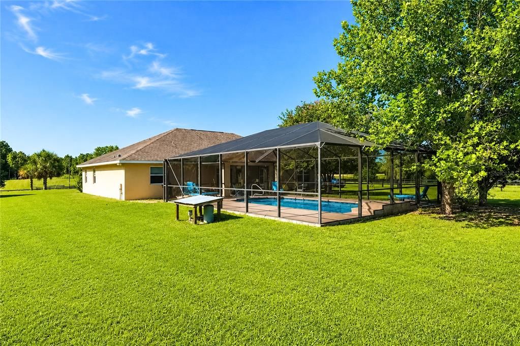 For Sale: $725,000 (3 beds, 2 baths, 2384 Square Feet)