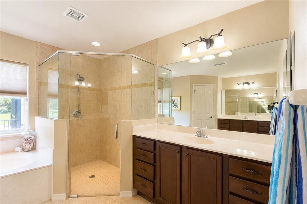 For Sale: $725,000 (3 beds, 2 baths, 2384 Square Feet)