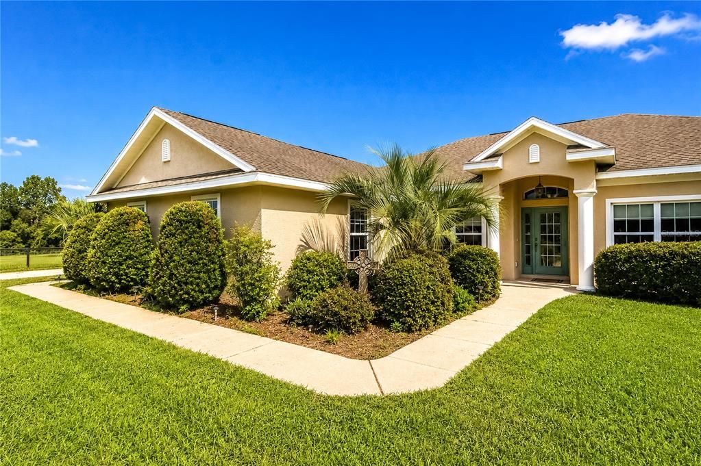 For Sale: $725,000 (3 beds, 2 baths, 2384 Square Feet)