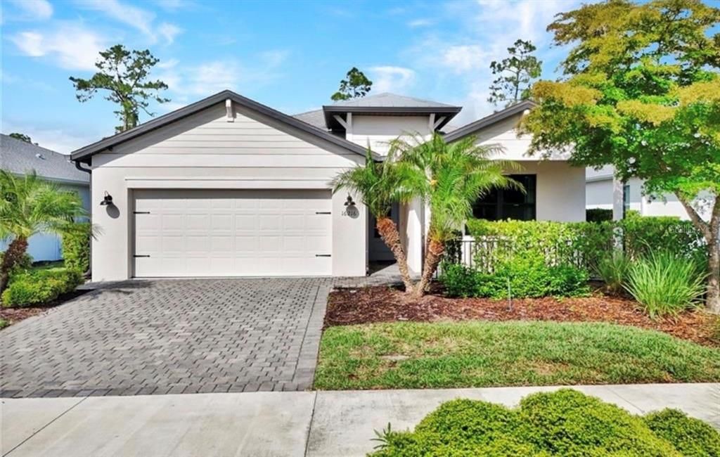 Vendido Recientemente: $385,000 (4 camas, 3 baños, 2190 Pies cuadrados)