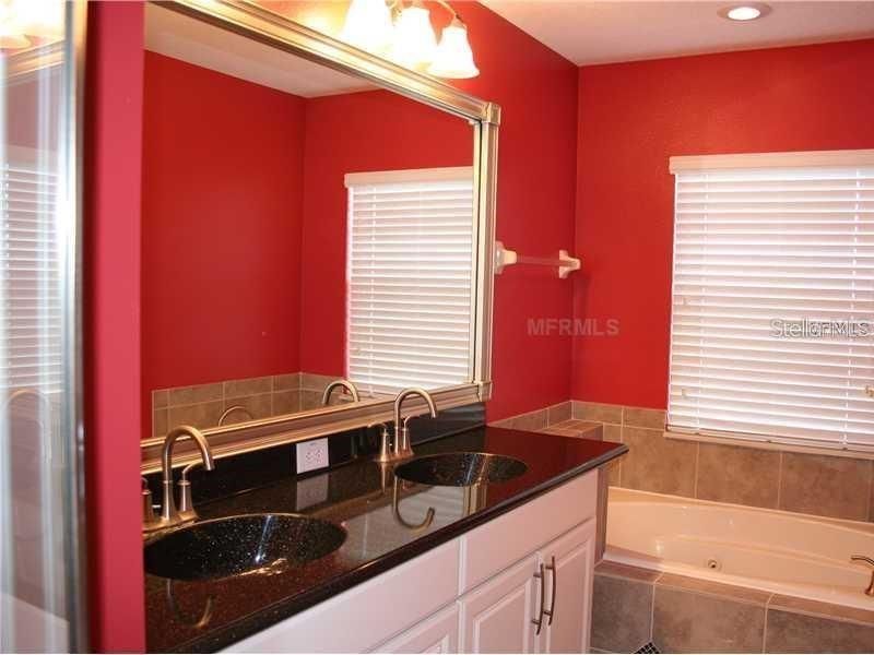 В аренду: $2,400 (3 спален, 2 ванн, 1601 Квадратных фут)