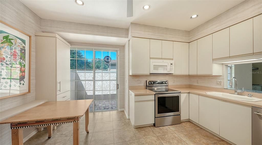 En Venta: $425,000 (3 camas, 2 baños, 1856 Pies cuadrados)