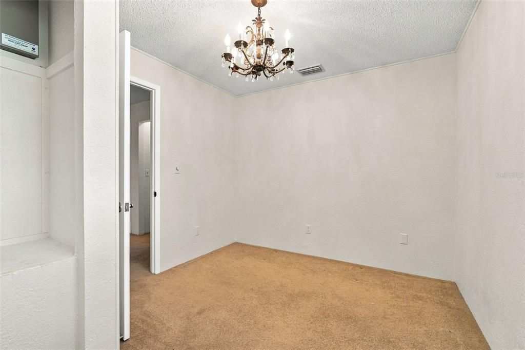 For Sale: $500,000 (4 beds, 2 baths, 2416 Square Feet)