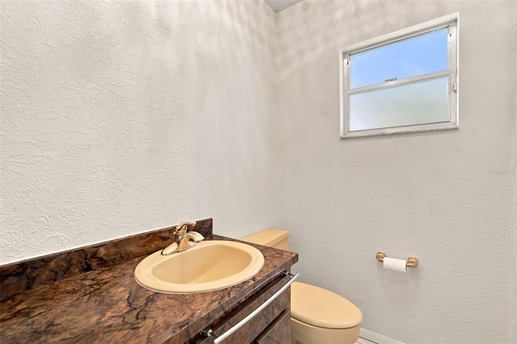 For Sale: $500,000 (4 beds, 2 baths, 2416 Square Feet)