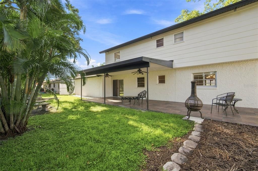 For Sale: $500,000 (4 beds, 2 baths, 2416 Square Feet)