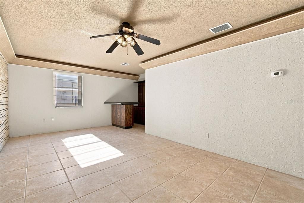 For Sale: $500,000 (4 beds, 2 baths, 2416 Square Feet)
