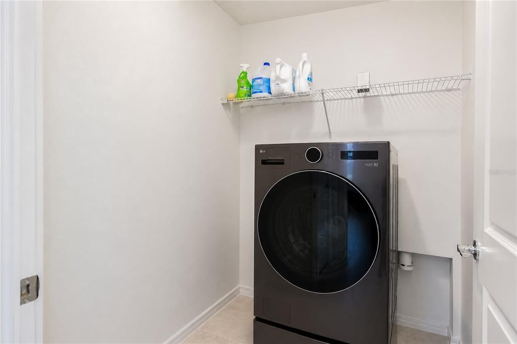 На продажу: $333,900 (2 спален, 2 ванн, 1433 Квадратных фут)