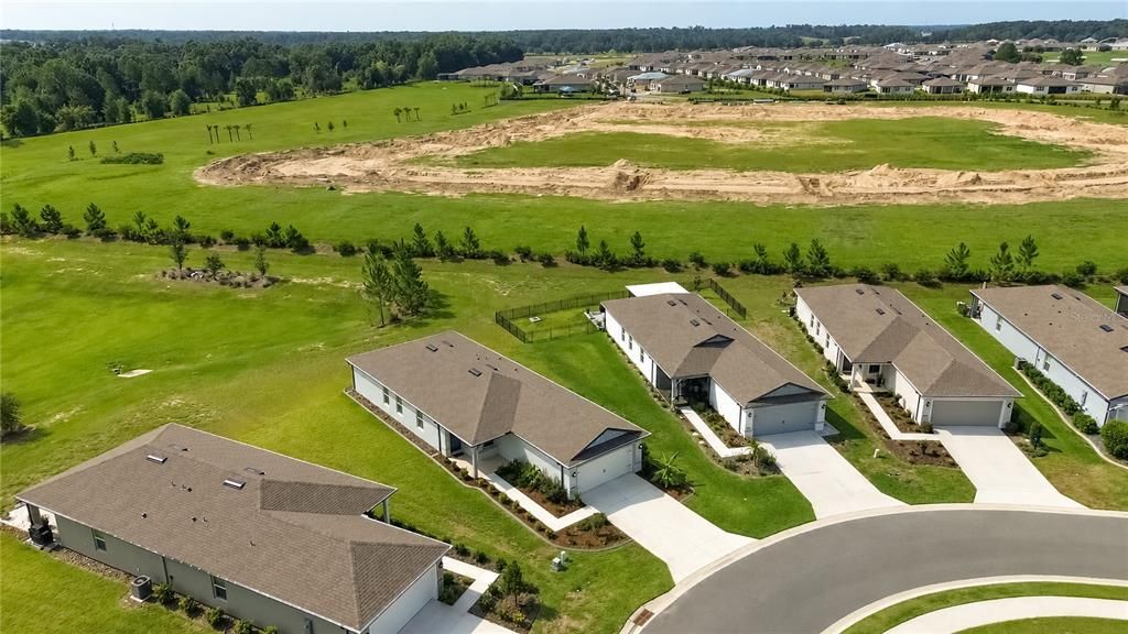 На продажу: $333,900 (2 спален, 2 ванн, 1433 Квадратных фут)
