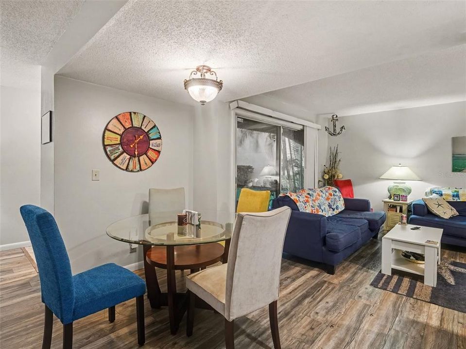 En Venta: $170,000 (3 camas, 2 baños, 1408 Pies cuadrados)