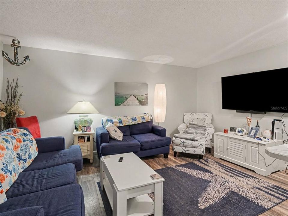 En Venta: $170,000 (3 camas, 2 baños, 1408 Pies cuadrados)