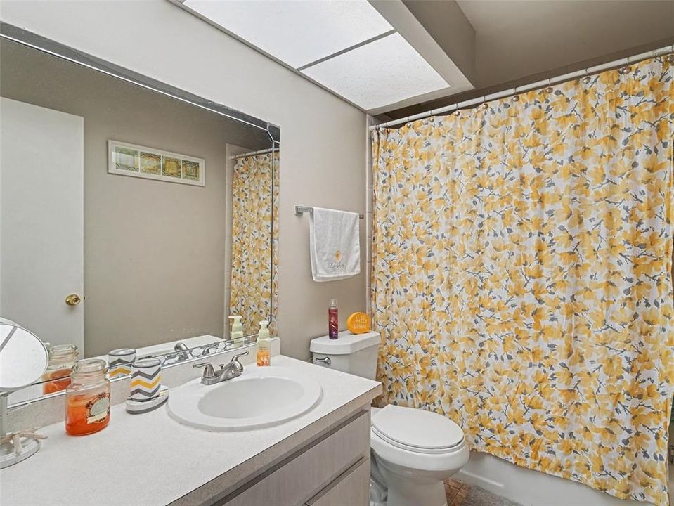 En Venta: $170,000 (3 camas, 2 baños, 1408 Pies cuadrados)