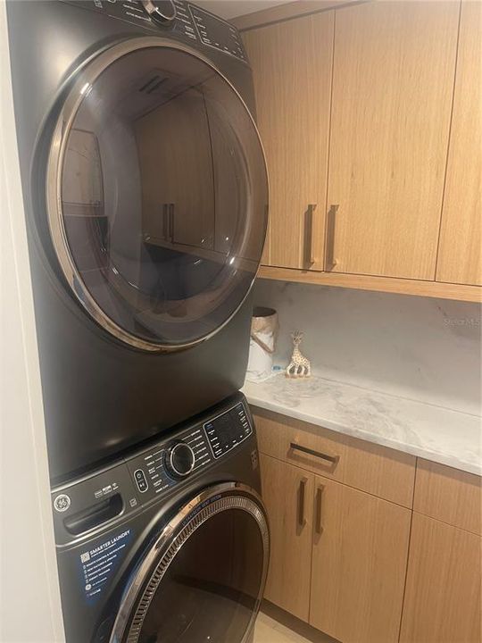 For Rent: $8,000 (2 beds, 2 baths, 1592 Square Feet)