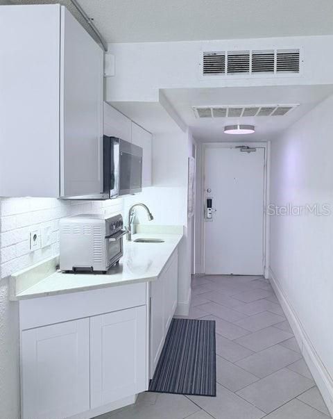 На продажу: $157,000 (0 спален, 1 ванн, 389 Квадратных фут)