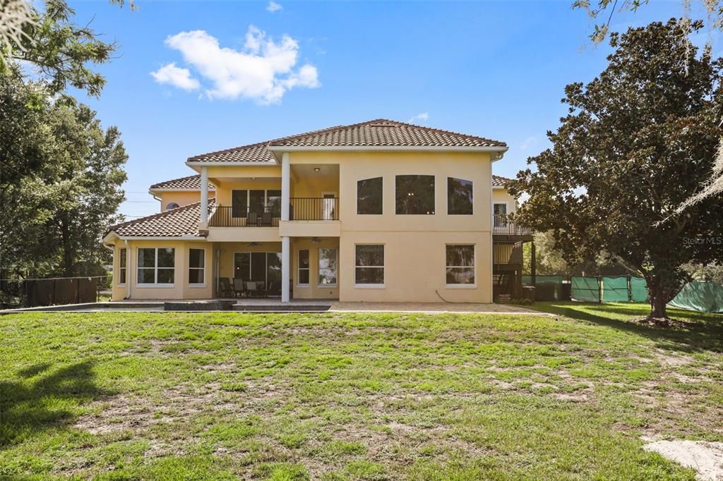 В аренду: $5,900 (6 спален, 3 ванн, 4463 Квадратных фут)