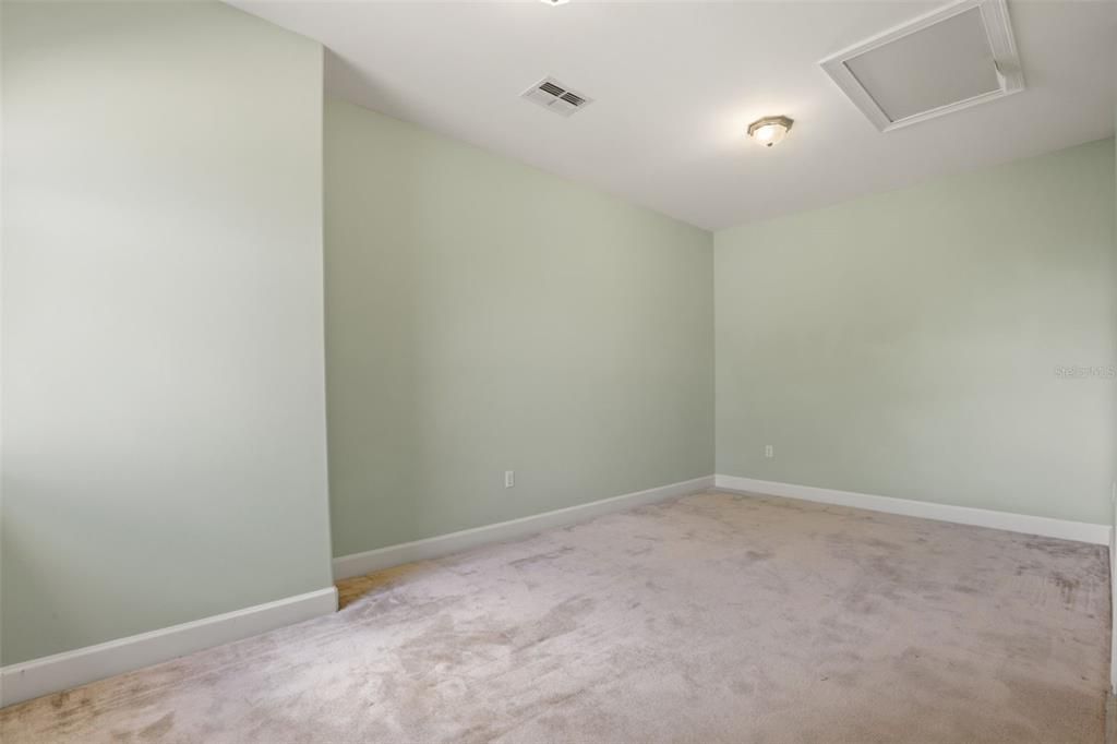 В аренду: $5,900 (6 спален, 3 ванн, 4463 Квадратных фут)