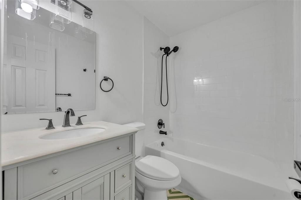 На продажу: $346,900 (3 спален, 2 ванн, 1551 Квадратных фут)
