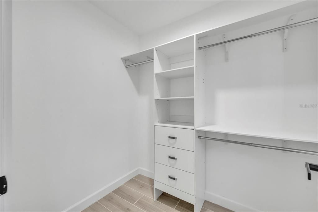На продажу: $346,900 (3 спален, 2 ванн, 1551 Квадратных фут)