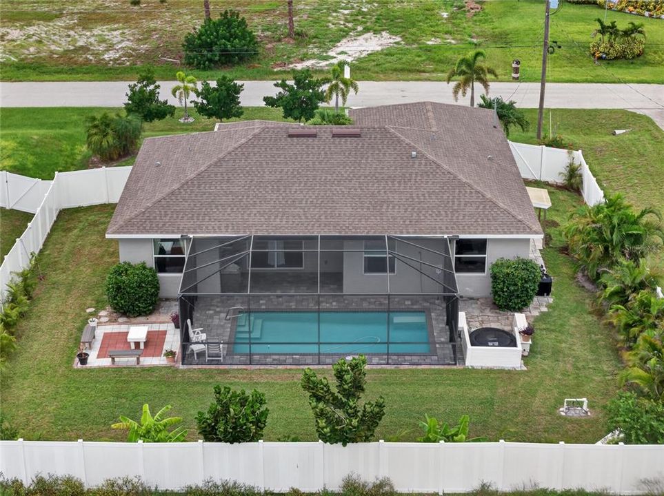 For Sale: $425,000 (3 beds, 2 baths, 1653 Square Feet)