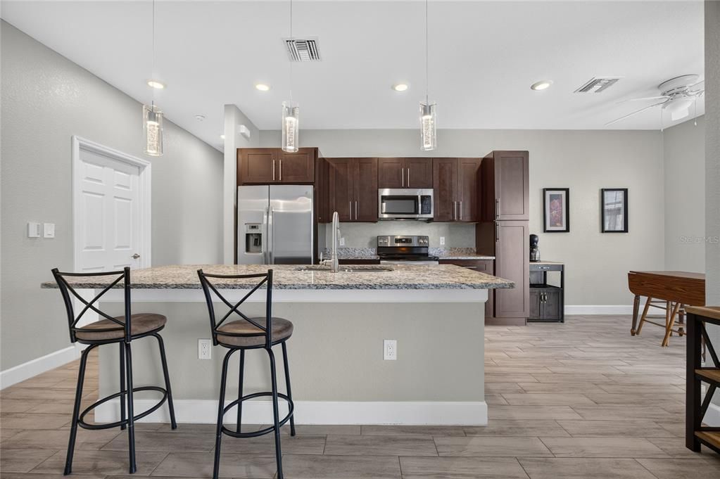 For Sale: $425,000 (3 beds, 2 baths, 1653 Square Feet)