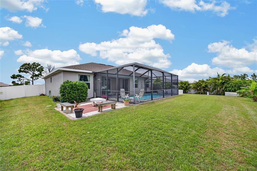 For Sale: $425,000 (3 beds, 2 baths, 1653 Square Feet)