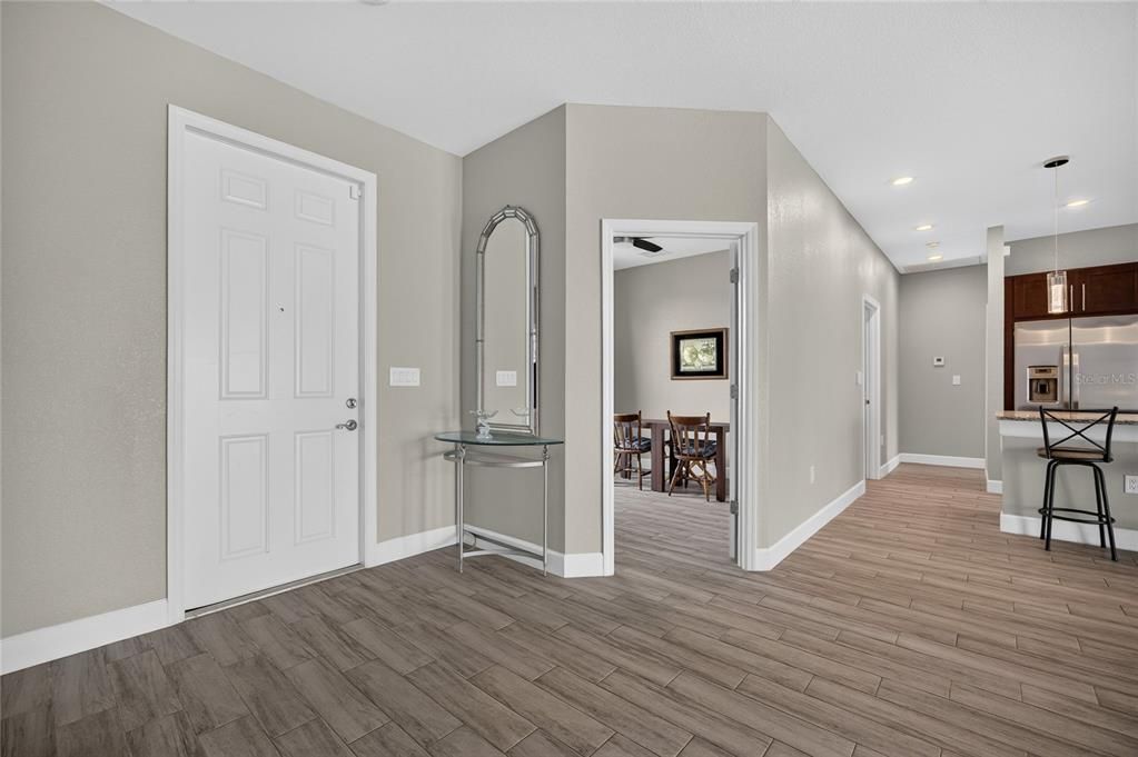 For Sale: $425,000 (3 beds, 2 baths, 1653 Square Feet)