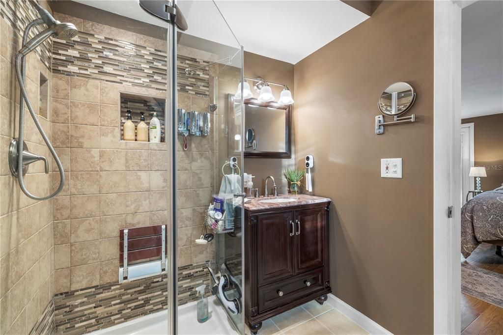 Activo con contrato: $499,000 (3 camas, 2 baños, 1691 Pies cuadrados)