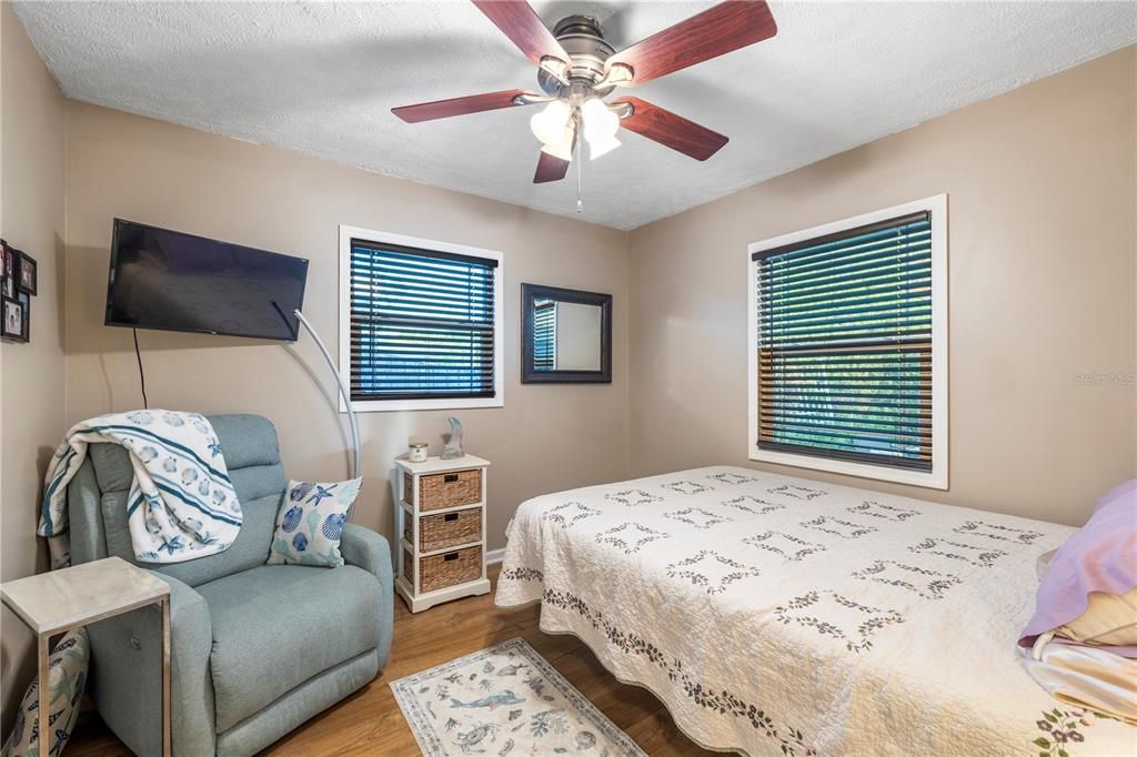 Activo con contrato: $499,000 (3 camas, 2 baños, 1691 Pies cuadrados)