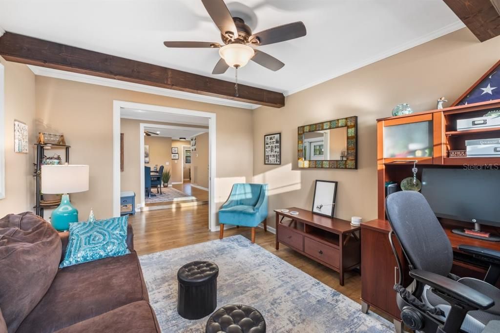 Activo con contrato: $499,000 (3 camas, 2 baños, 1691 Pies cuadrados)