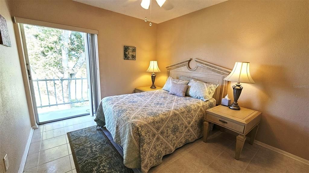 For Rent: $1,625 (2 beds, 2 baths, 993 Square Feet)