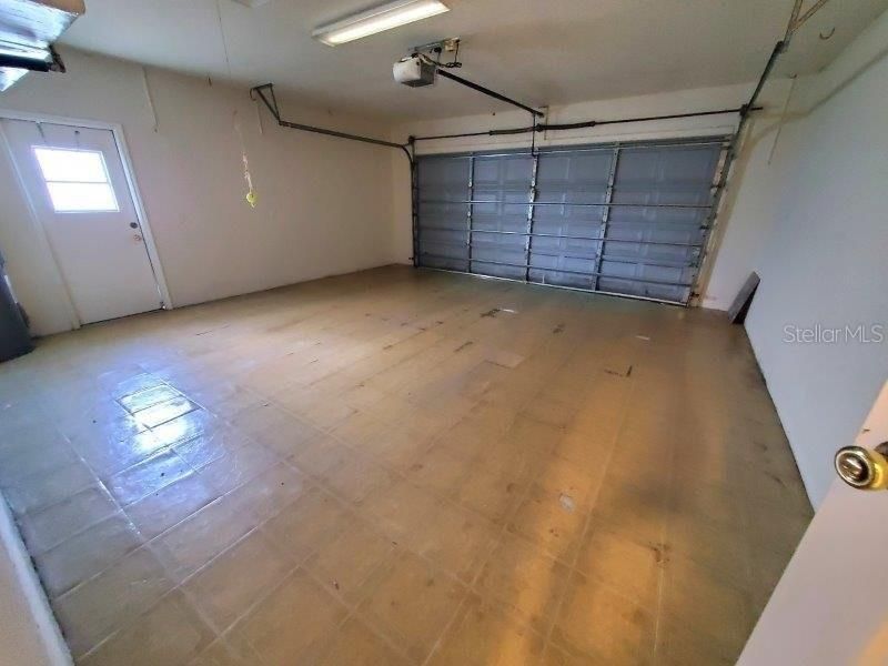 En Renta: $2,100 (3 camas, 2 baños, 2144 Pies cuadrados)