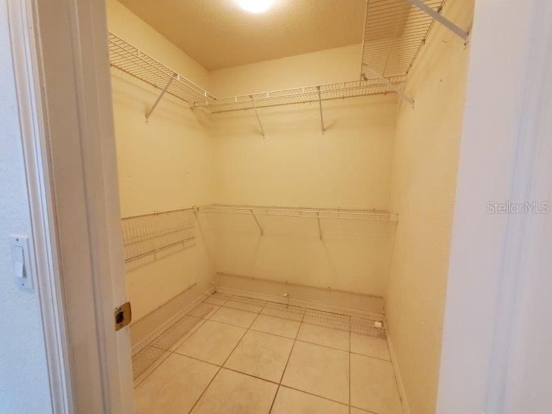 En Renta: $2,100 (3 camas, 2 baños, 2144 Pies cuadrados)