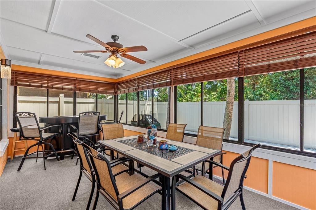 For Sale: $250,000 (2 beds, 2 baths, 1318 Square Feet)