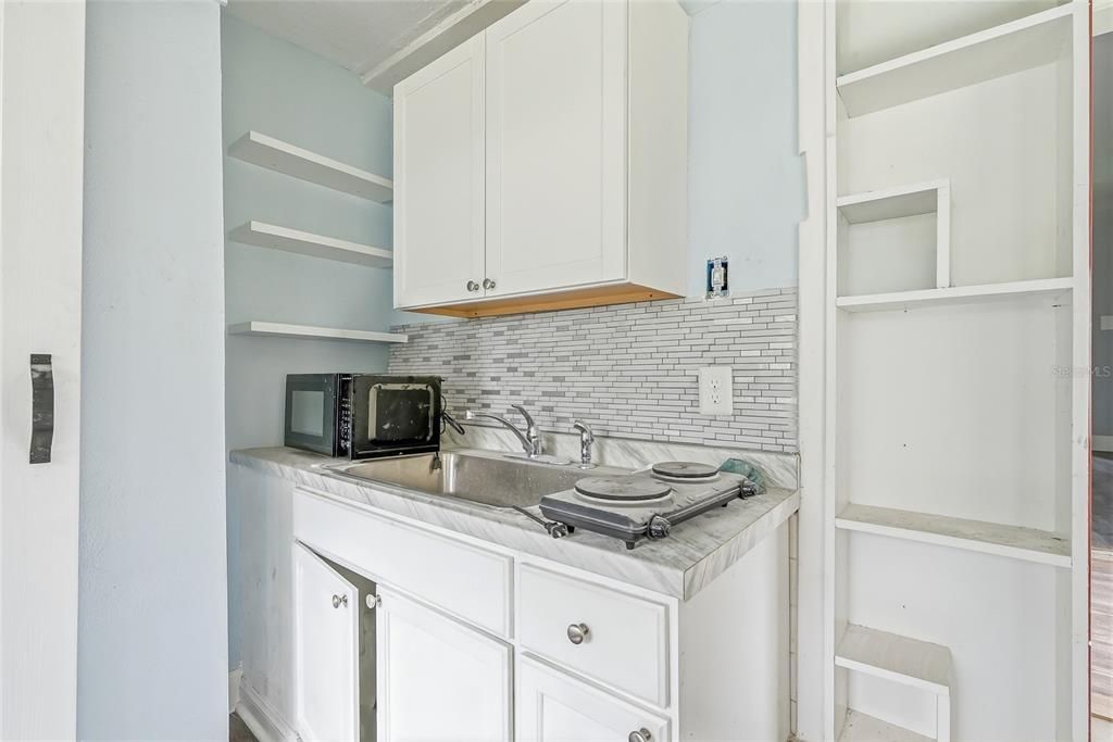 En Venta: $329,900 (3 camas, 2 baños, 1306 Pies cuadrados)