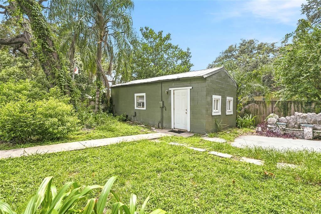 En Venta: $329,900 (3 camas, 2 baños, 1306 Pies cuadrados)