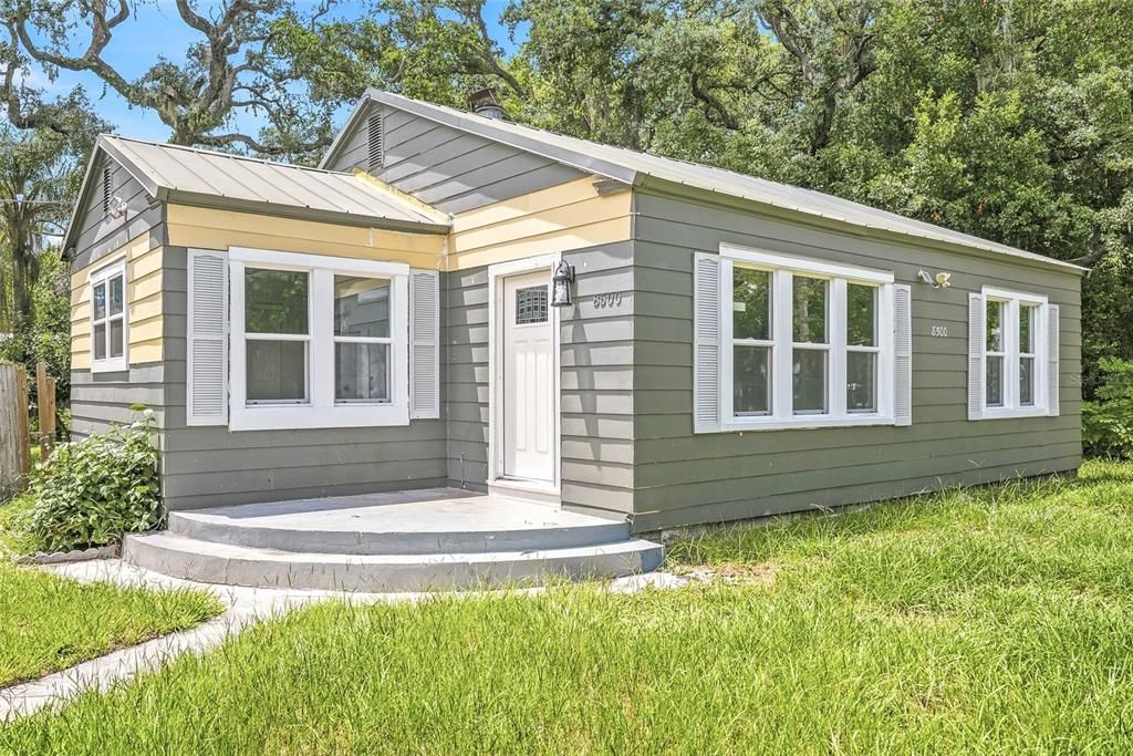 En Venta: $329,900 (3 camas, 2 baños, 1306 Pies cuadrados)