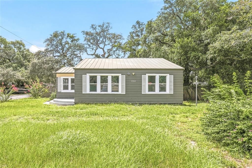 En Venta: $329,900 (3 camas, 2 baños, 1306 Pies cuadrados)