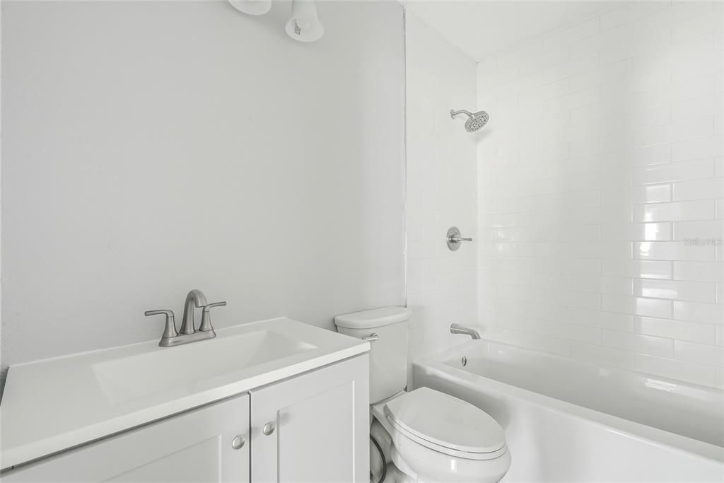 En Venta: $329,900 (3 camas, 2 baños, 1306 Pies cuadrados)