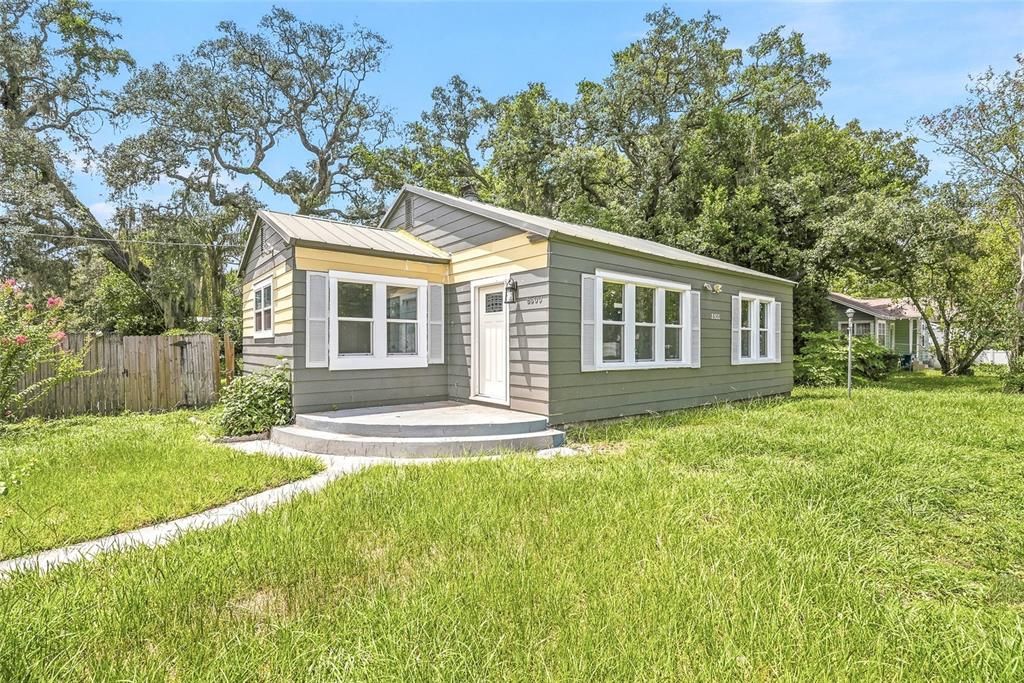 En Venta: $329,900 (3 camas, 2 baños, 1306 Pies cuadrados)