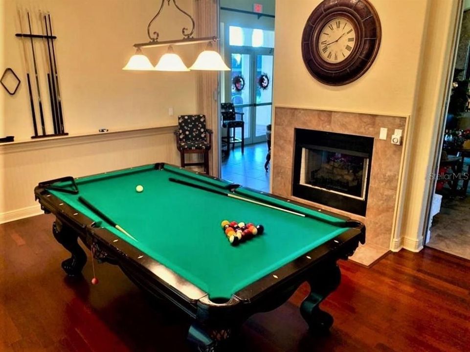 На продажу: $349,900 (4 спален, 3 ванн, 2035 Квадратных фут)