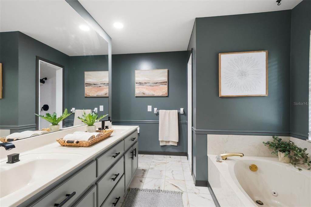 Active With Contract: $559,900 (5 beds, 3 baths, 3631 Square Feet)