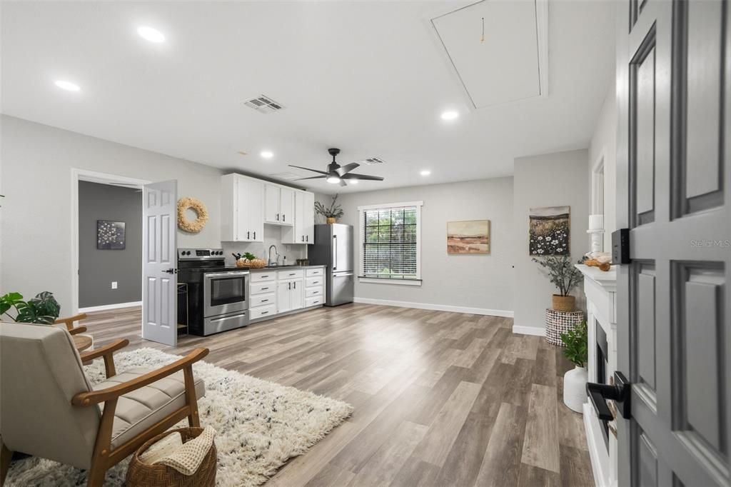 Active With Contract: $559,900 (5 beds, 3 baths, 3631 Square Feet)