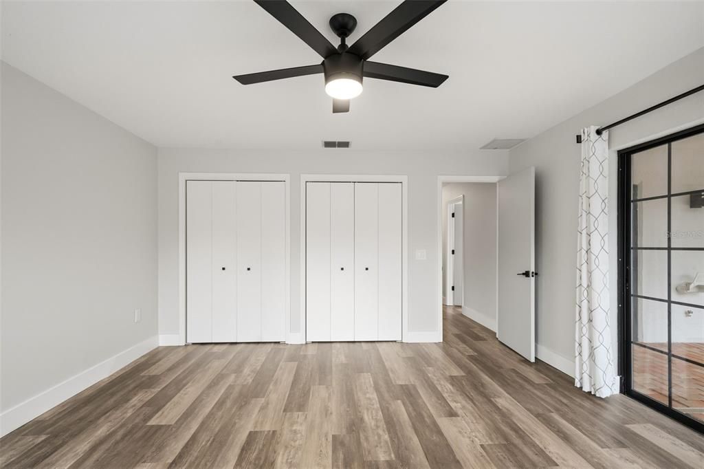 Active With Contract: $559,900 (5 beds, 3 baths, 3631 Square Feet)
